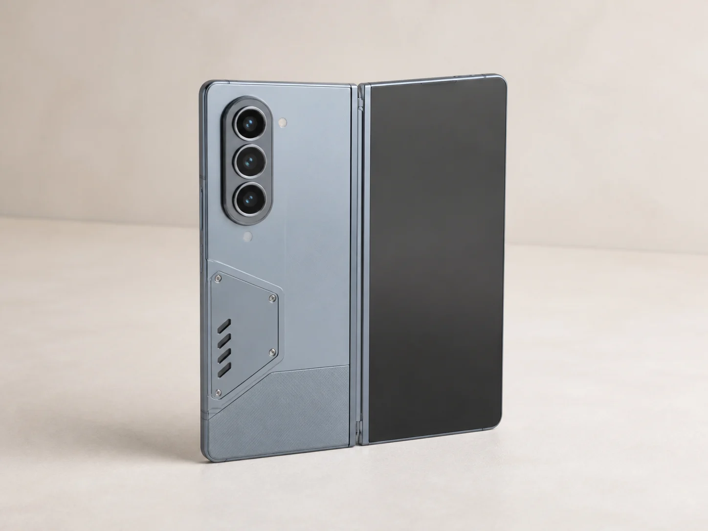 Fold Flagship 1TB สีเทา Graphite มุมด้านหลัง