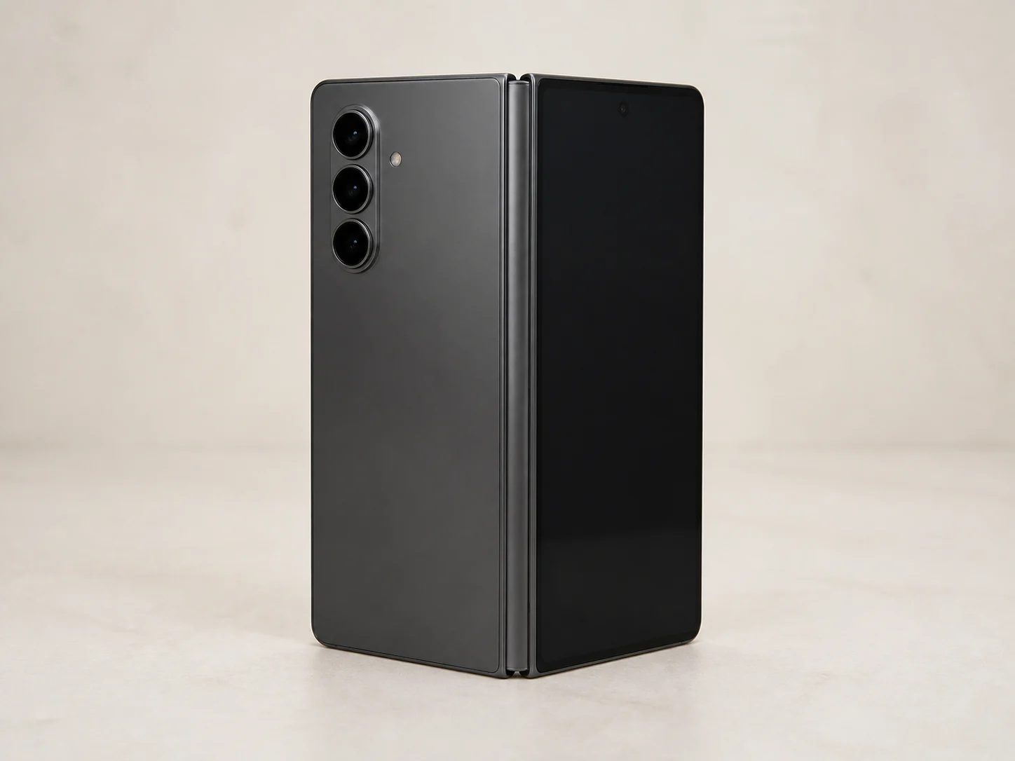 Fold Graphite 512GB สีเทา Graphite มุมด้านหลัง